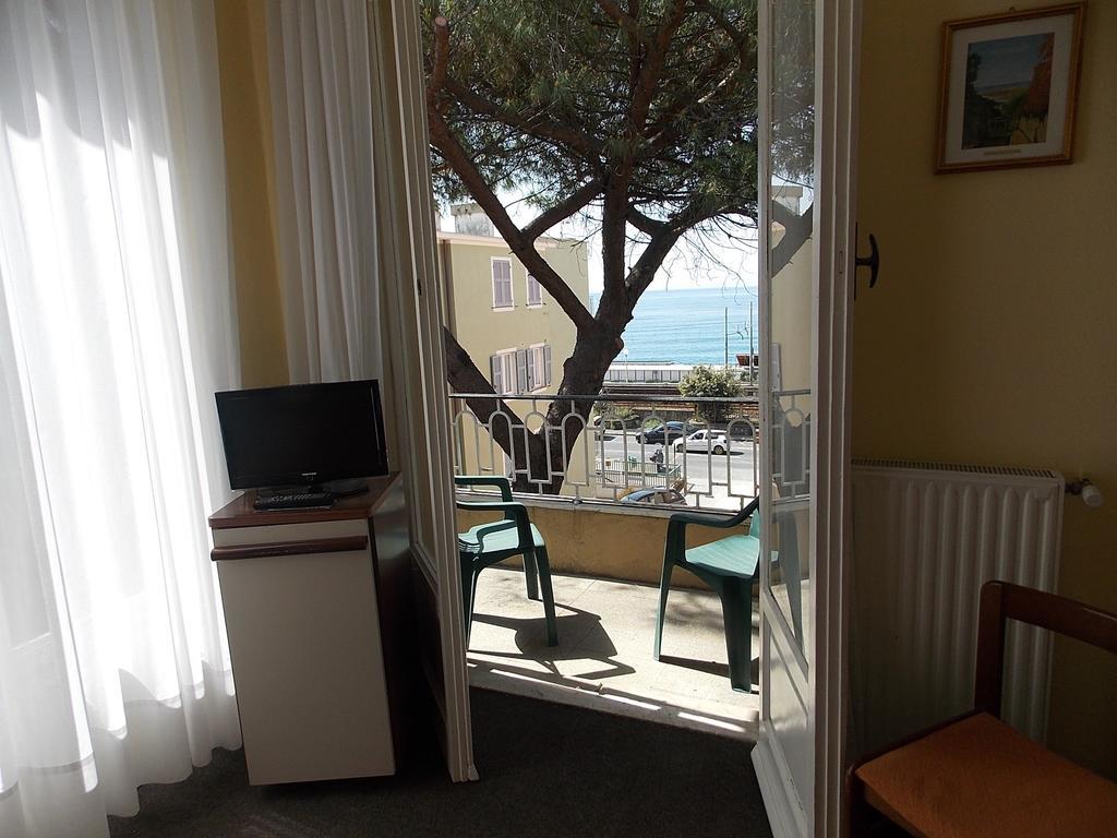 Hotel Arco Del Sole Lavagna Room photo